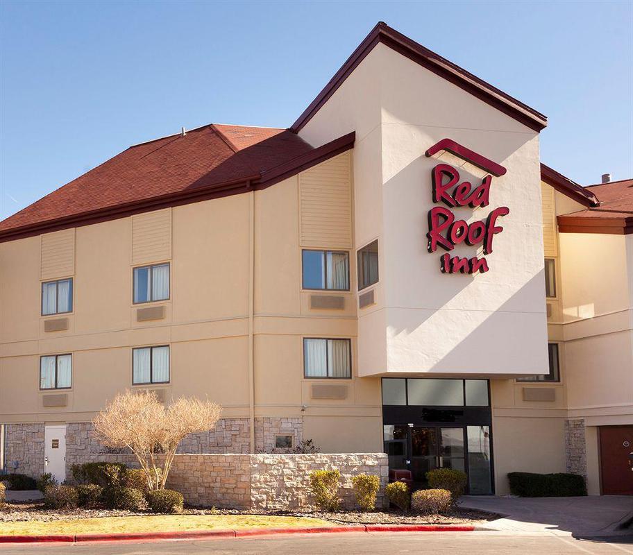 Red Roof Plus+ - Energy Corridor Hotel