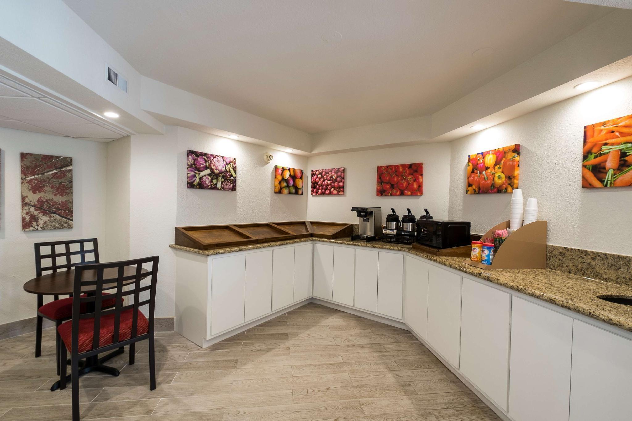 Red Roof Plus+ - Energy Corridor 3* Houston